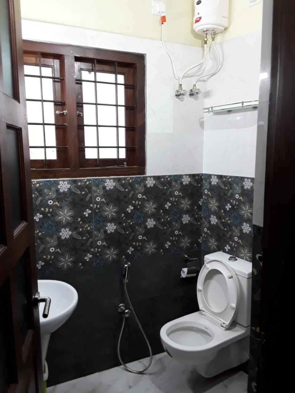 Moksha Homestay Thiruvananthapuram Eksteriør billede